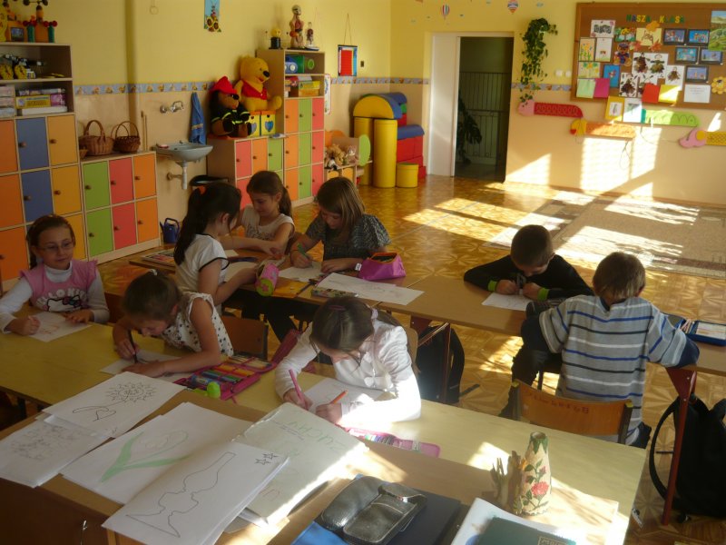 Obraz przedstawiający Projekt „Indywidualizacja nauczania i wychowania w klasach I – III w gminie Stryszawa”