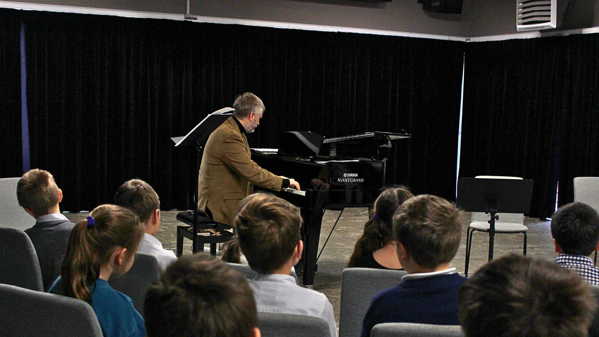 Obraz przedstawiający Gminny Ośrodek Kultury w Stryszawie w programie: Efekt Chopina