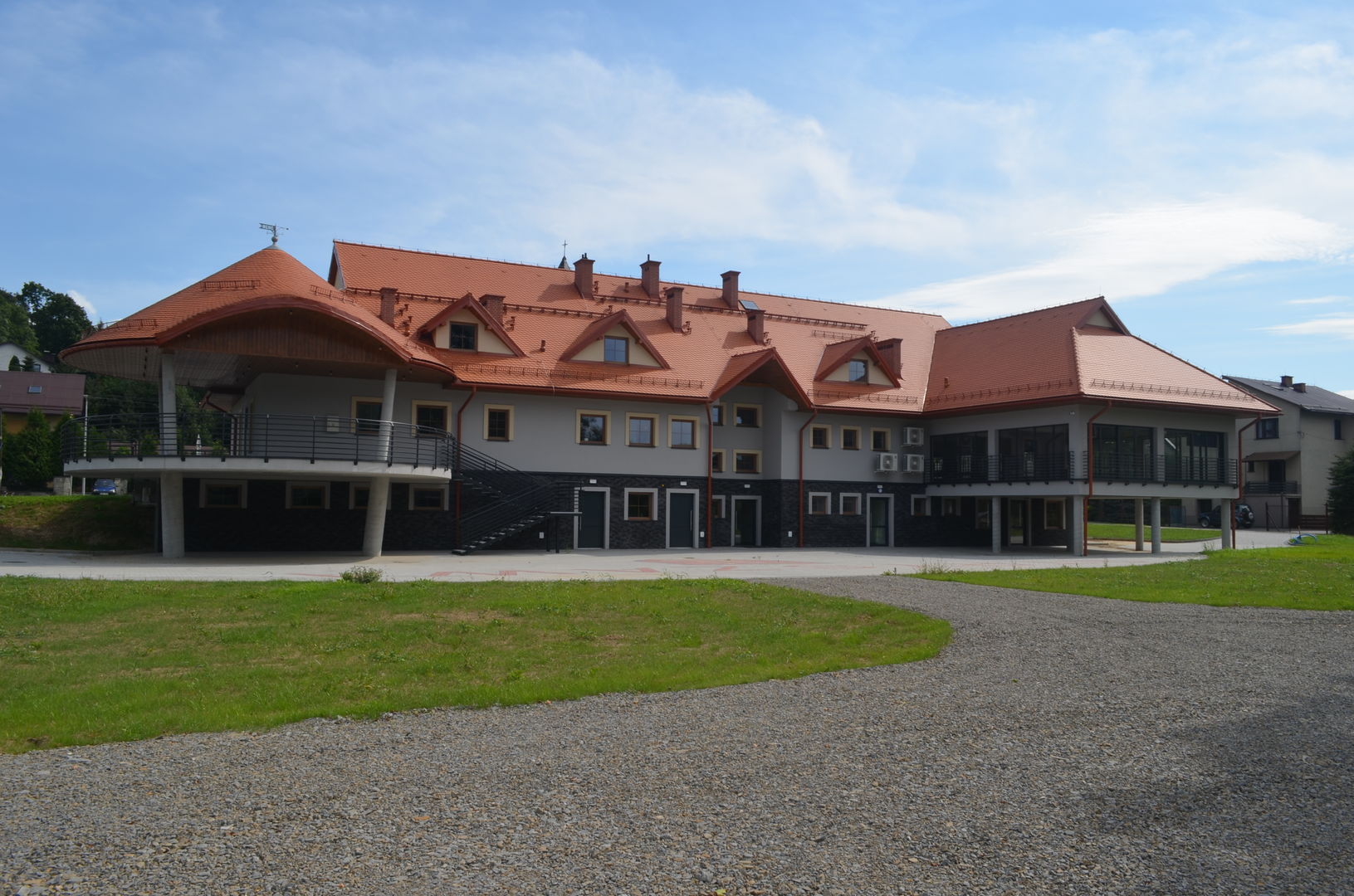 Obraz przedstawiający Budowa Ośrodka Dziedzictwa Kulturowego Gminy Stryszawa wraz z infrastrukturą towarzyszącą