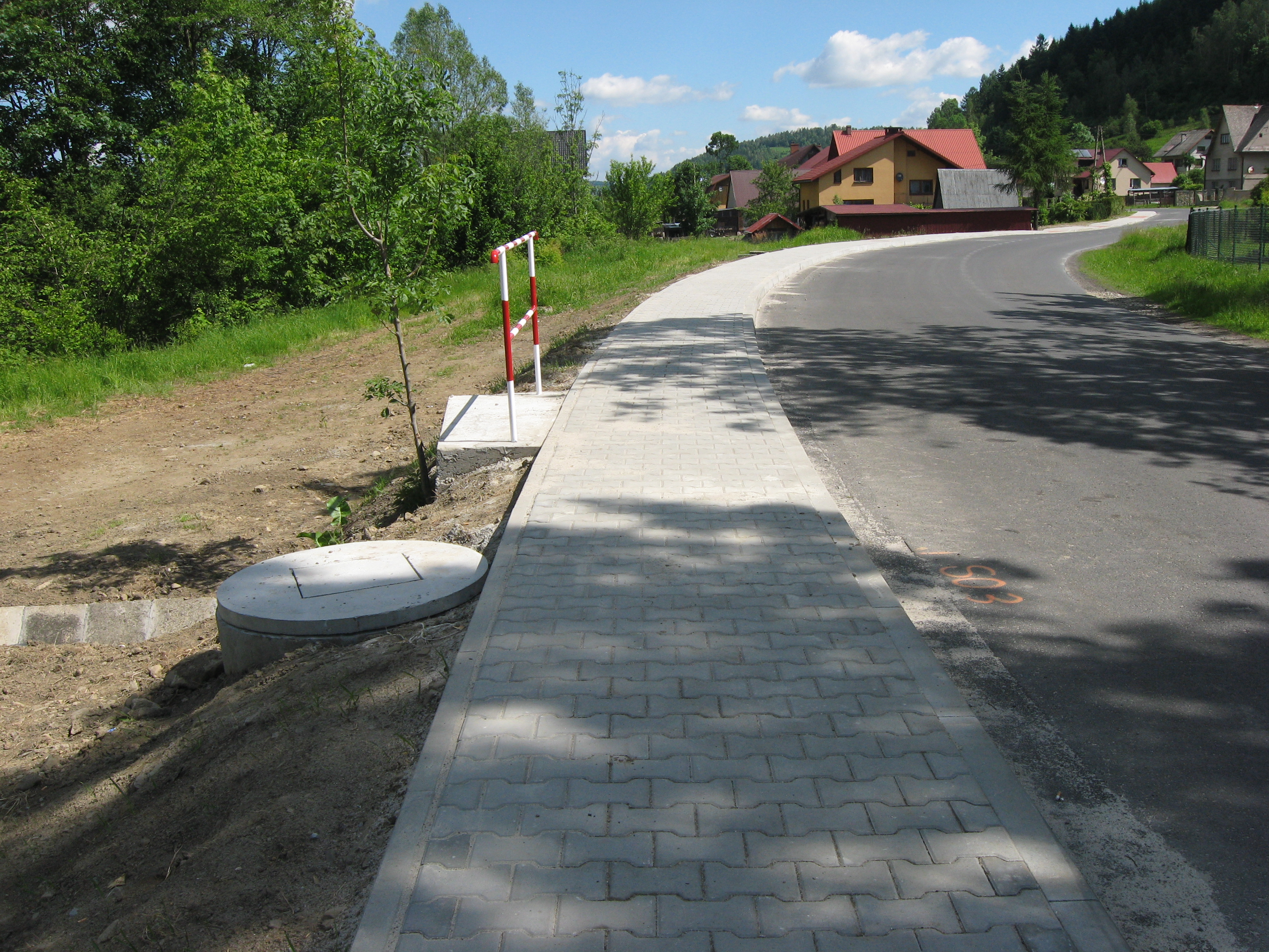 Obraz przedstawiający Budowa chodnika w miejscowości Stryszawa