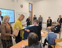 Obraz przedstawiający XXI Powiatowe Dyktando Ortograficzne