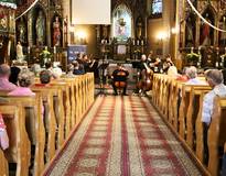 Obraz przedstawiający Beskidzki Festiwal Muzyki Organowej i Kameralnej 2025. Koncert w Stryszawie.