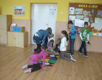 Obraz przedstawiający Projekt „Indywidualizacja nauczania i wychowania w klasach I – III w gminie Stryszawa”