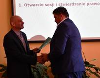 Obraz przedstawiający PIERWSZA SESJA RADY GMINY STRYSZAWA IX KADENCJI 2024-2029