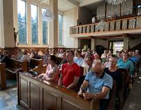Obraz przedstawiający Koncert w kościele w Zawoi Przysłop