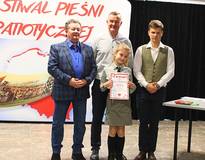 Obraz przedstawiający IV Festiwal Pieśni Patriotycznej