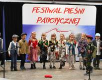 Obraz przedstawiający IV Festiwal Pieśni Patriotycznej