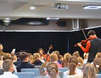 Obraz przedstawiający Gminny Ośrodek Kultury w Stryszawie w programie: Efekt Chopina