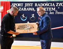 Obraz przedstawiający Uroczyste otwarcie sali gimnastycznej w Kukowie