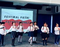 Obraz przedstawiający Festiwal Pieśni Patriotycznej