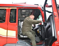 Obraz przedstawiający Oficjalne przekazanie sprzętu w Stryszawie – blisko 2 mln zł na wzmocnienie bezpieczeństwa mieszkańców