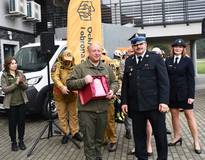 Obraz przedstawiający Oficjalne przekazanie sprzętu w Stryszawie – blisko 2 mln zł na wzmocnienie bezpieczeństwa mieszkańców