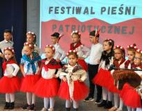 Obraz przedstawiający Festiwal Pieśni Patriotycznej