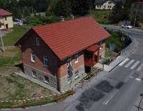 Obraz przedstawiający Remont zabytkowego budynku byłej organistówki w miejscowości Stryszawa